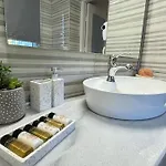 το σπίτι δίπλα στο ποτάμι * Tríkala