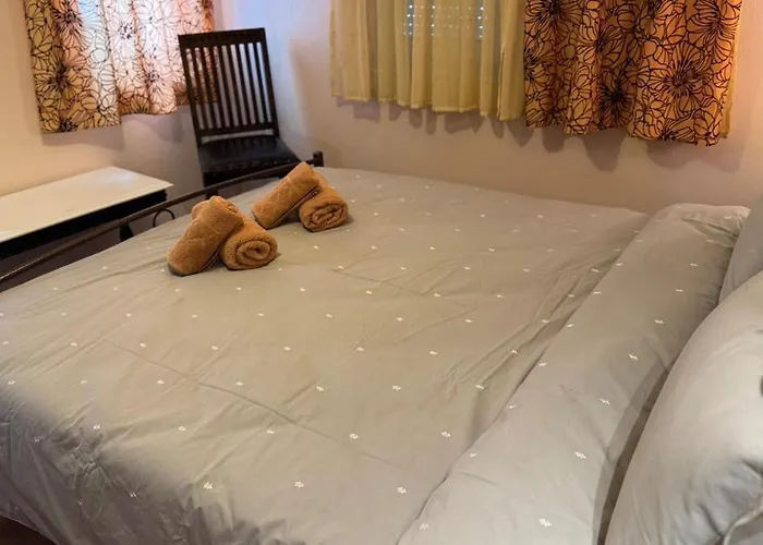 το σπίτι δίπλα στο ποτάμι *